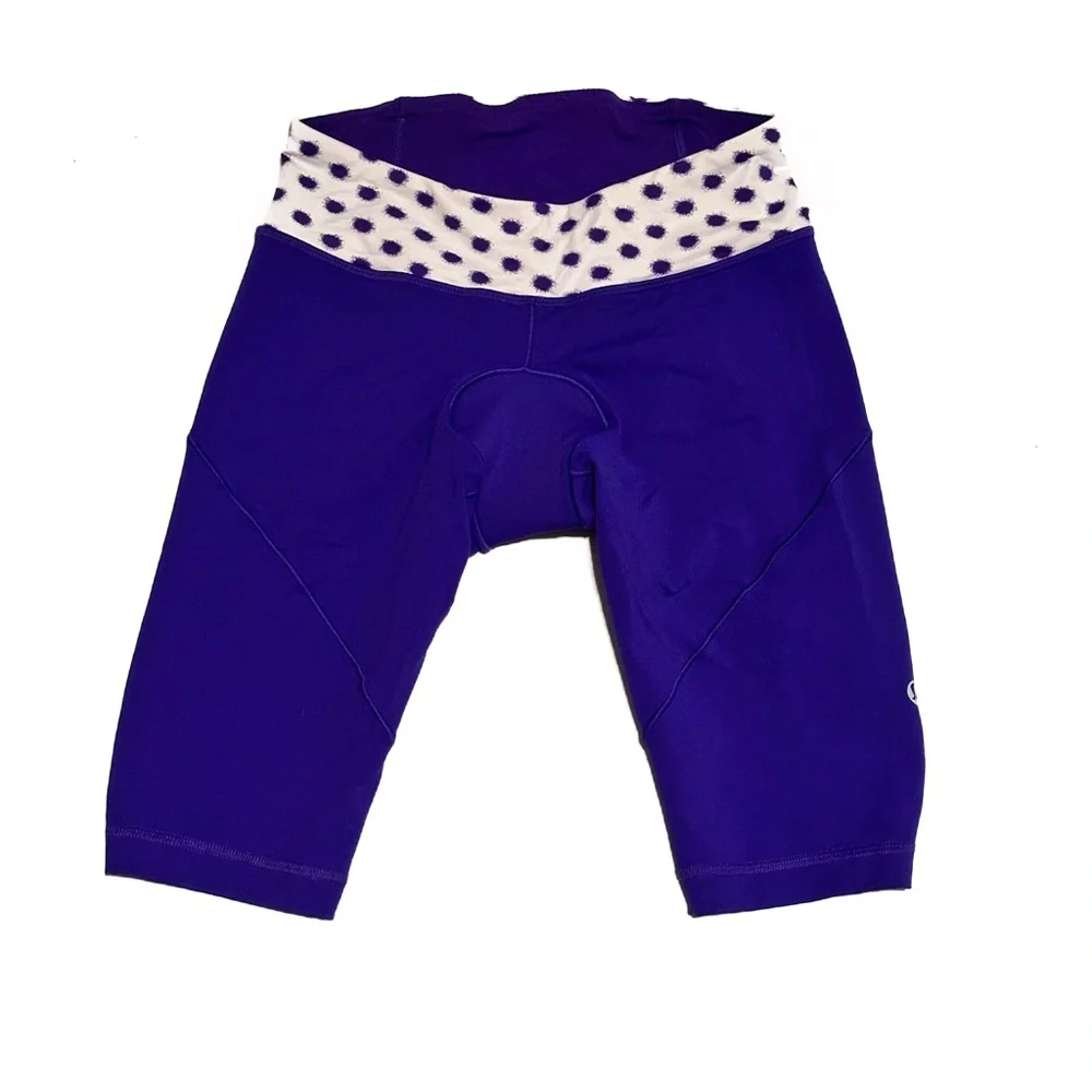 Lululemon Presta Padded Short in Bruised Berry / High Noon Dot White